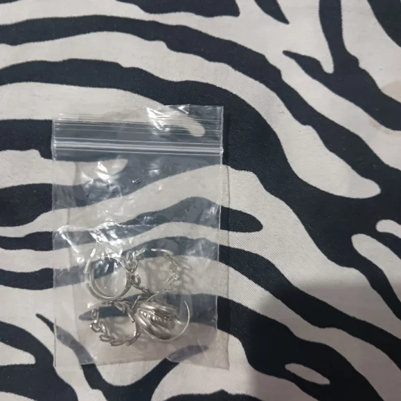 NEW Women Silver ears cuff earrings set - Picture 3 of 3